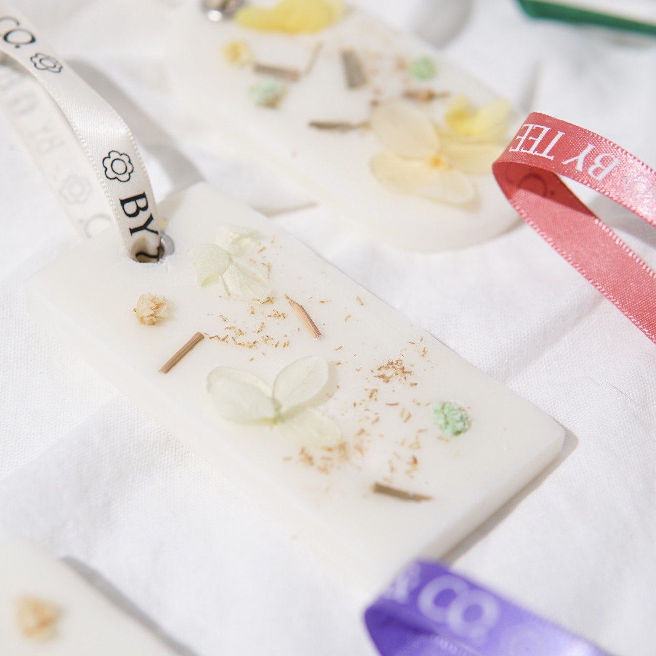 Signature Green Tea Scented Soy Tablet